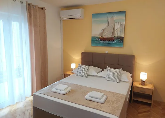 Apartman Dalibor, Stanici - Omis