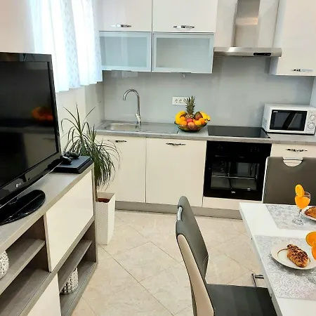 Apartman Dalibor, Stanici - Omis Exterior photo