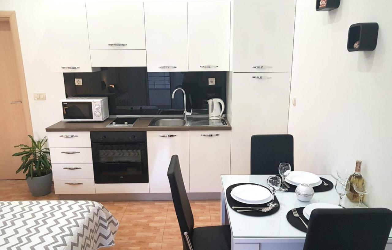 Apartment Dalibor, - Omis Stanici